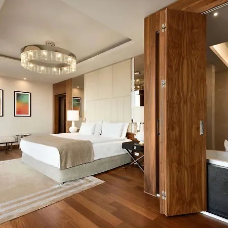 Otel Ramada Plaza By Wyndham Konya