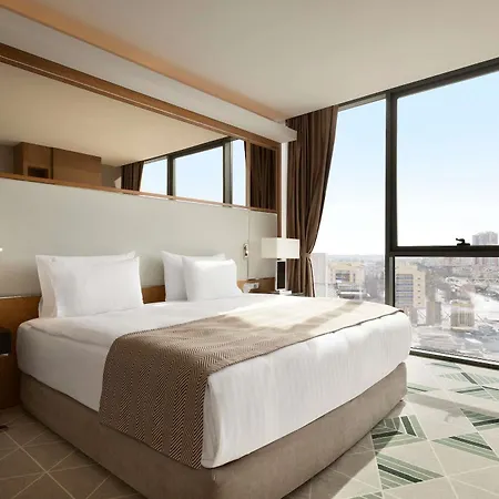 Hotell Ramada Plaza By Wyndham 5*