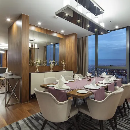 Ramada Plaza By Wyndham