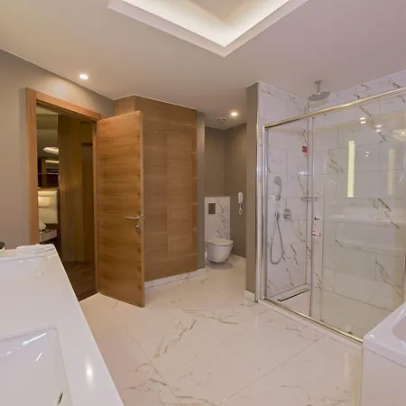 酒店 Ramada Plaza By Wyndham 科尼亚