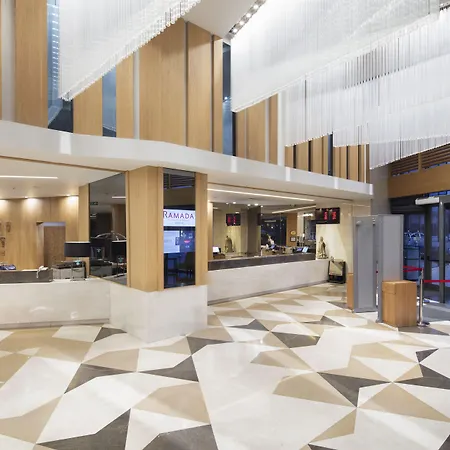 酒店 Ramada Plaza By Wyndham 科尼亚