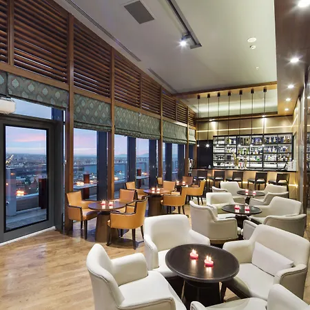 Hotel Ramada Plaza By Wyndham