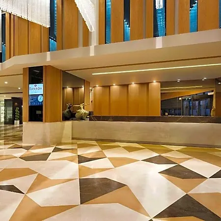 Ramada Plaza By Wyndham Otel