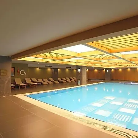 Otel Ramada Plaza By Wyndham 5*