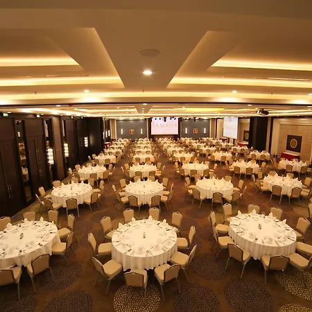 Ramada Plaza By Wyndham 5* 科尼亚