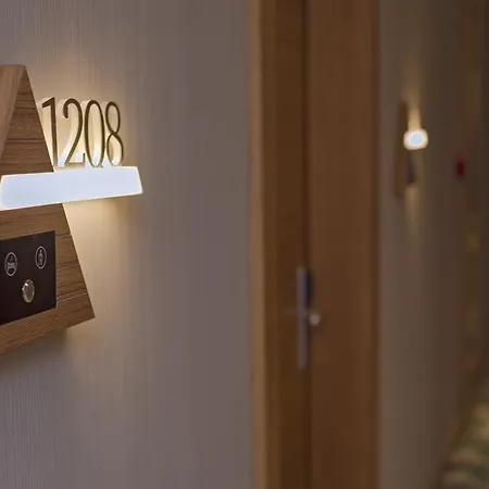 Ramada Plaza By Wyndham 酒店