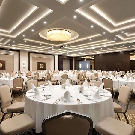 Ramada Plaza By Wyndham Hotell 5*