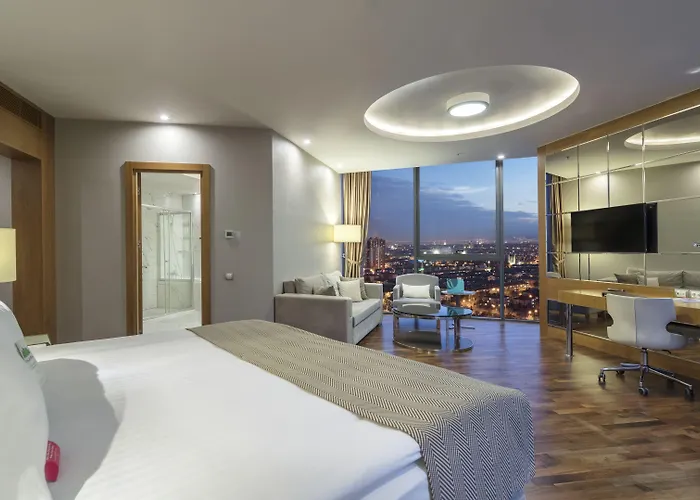 Hotel Ramada Plaza By Wyndham 5*